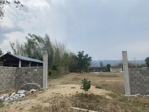 ပင်ဆိုင်းခြံစည်းရိုးကာရံခြင်း